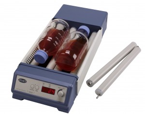 Stuart SRT6D滾筒式混合機，取下棒料